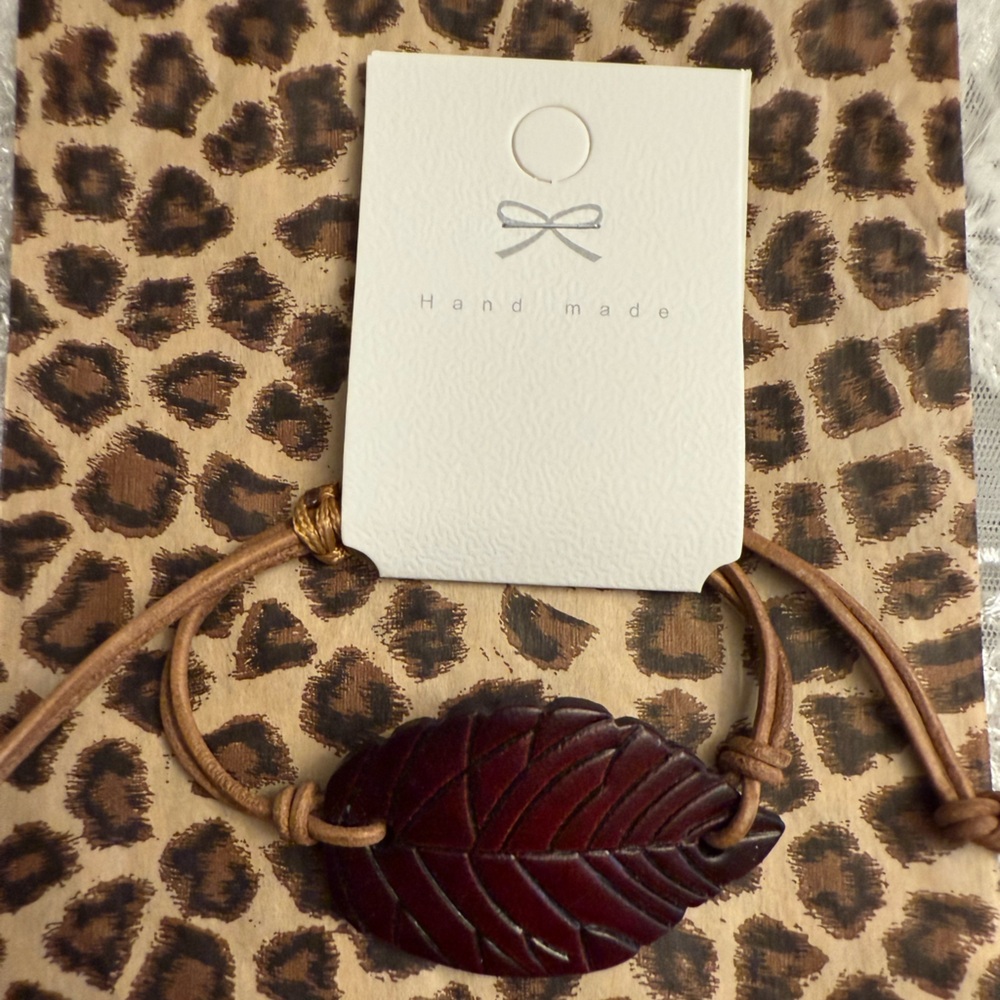 Beautiful Handmade Leather Leaf Design Bracelet